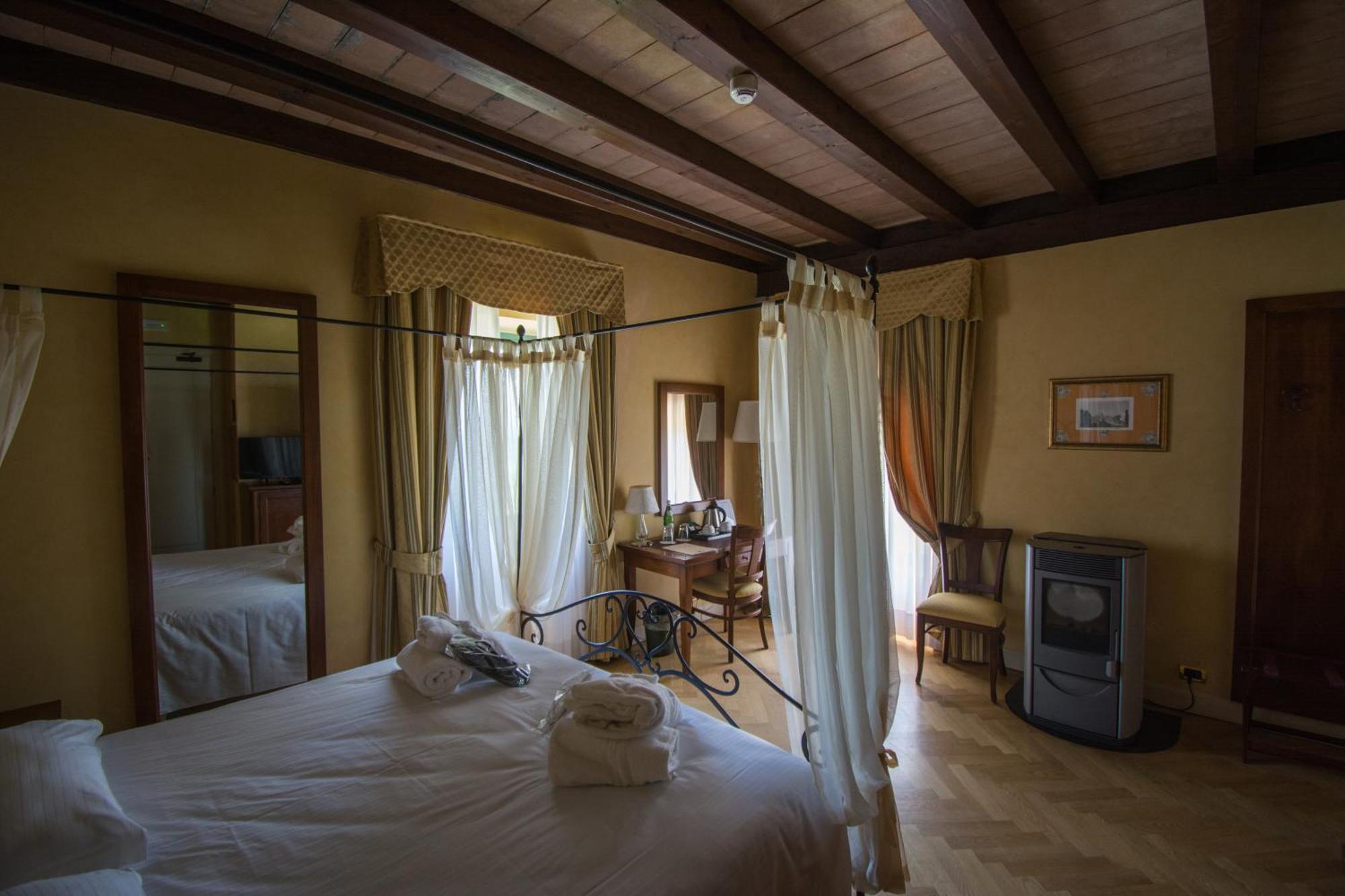 Relais La Colombara Spa & Wellness Travo Екстериор снимка